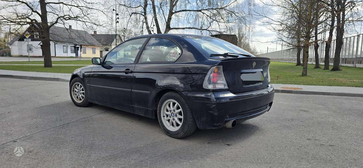 BMW 316, 1.8 l., hatchback