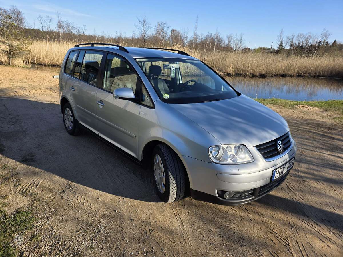 Volkswagen Touran, 2004