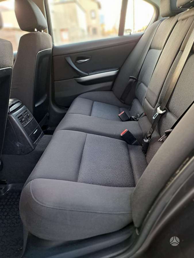 BMW 320, 2.0 l., sedanas