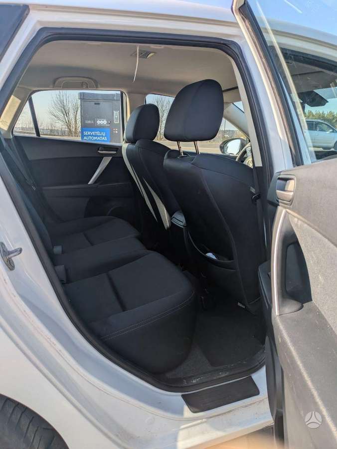 Mazda 3, 1.6 l., hečbekas