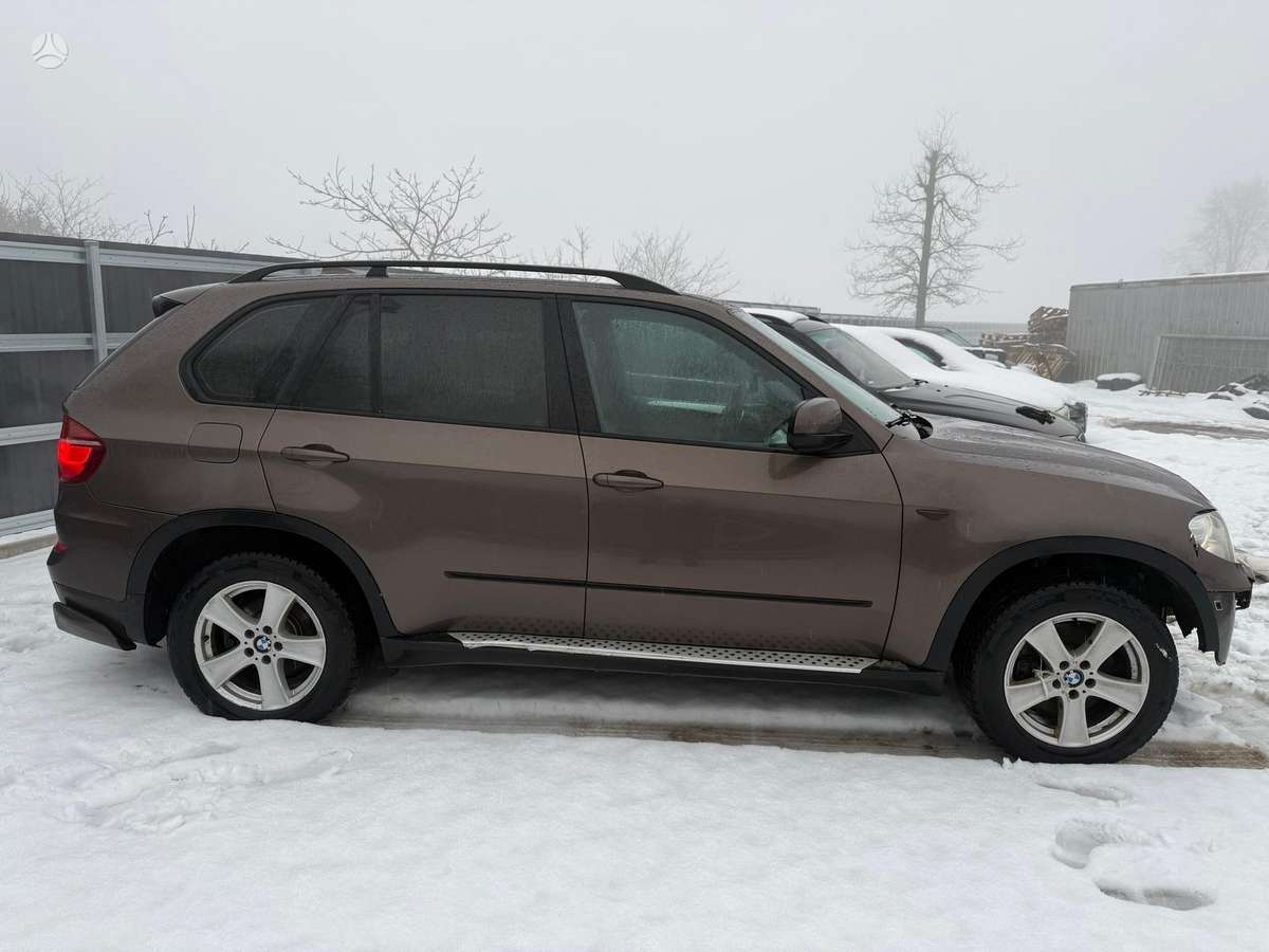 BMW X5 4 0d 225kw individual