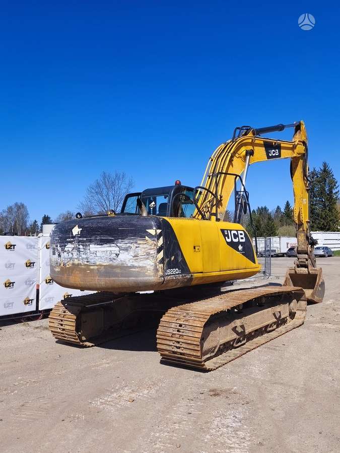JCB Js220LC, excavator