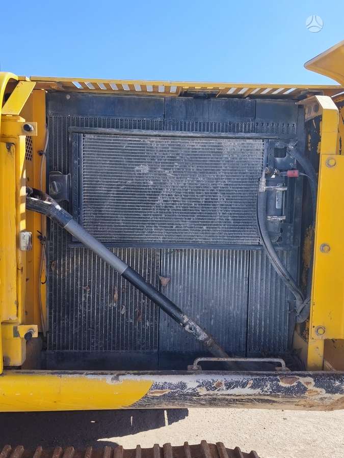 JCB Js220LC, ekskavatori