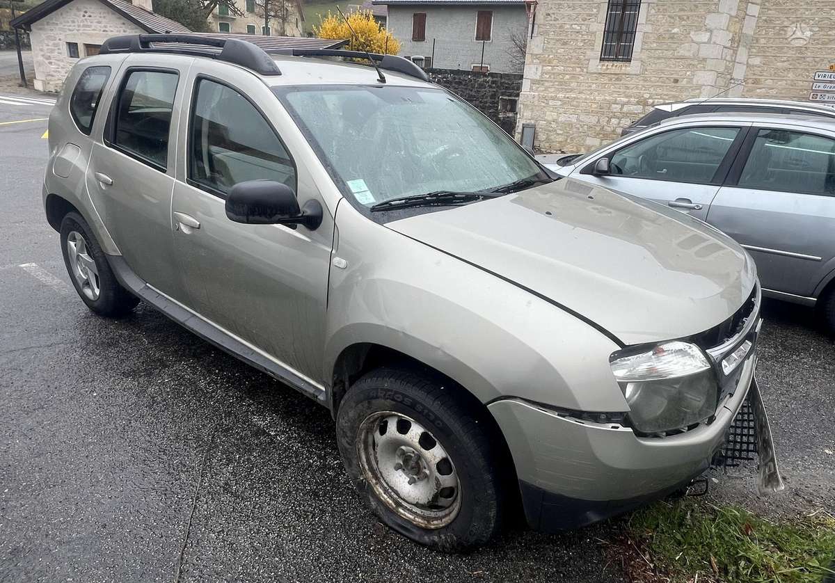 Dacia Duster, 2010