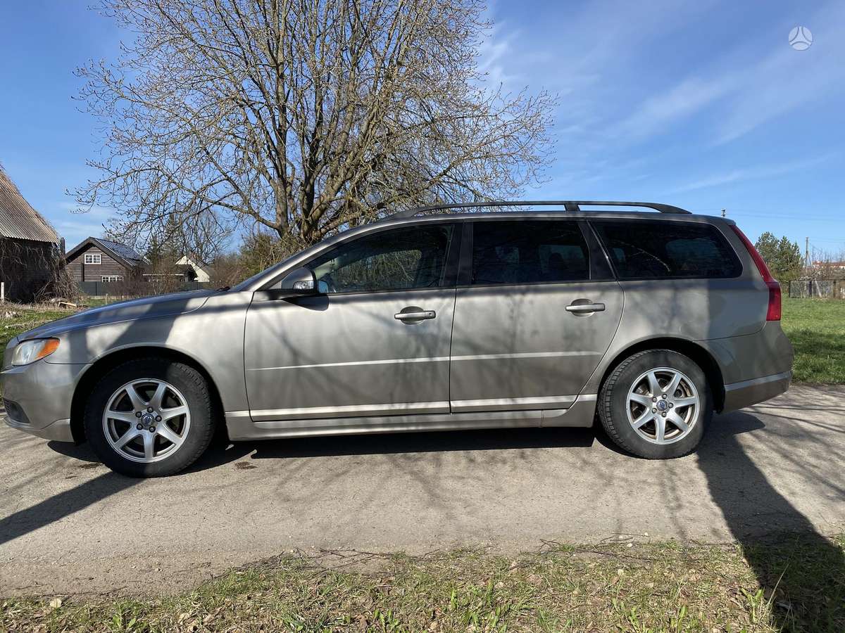 Volvo V70, 2.0 l., Универсал
