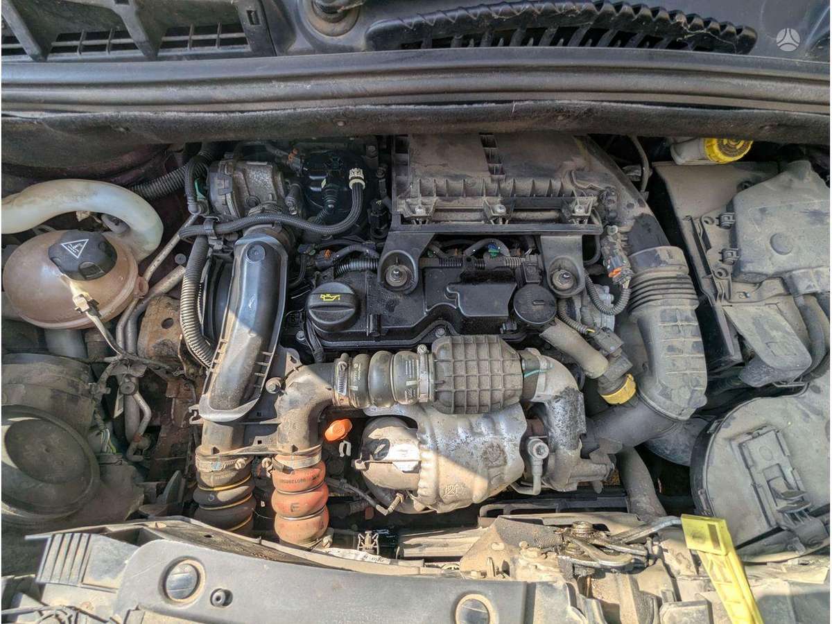 Citroen C3 Picasso engine