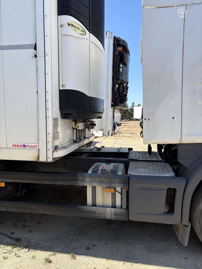 Scania R400, double sleeper