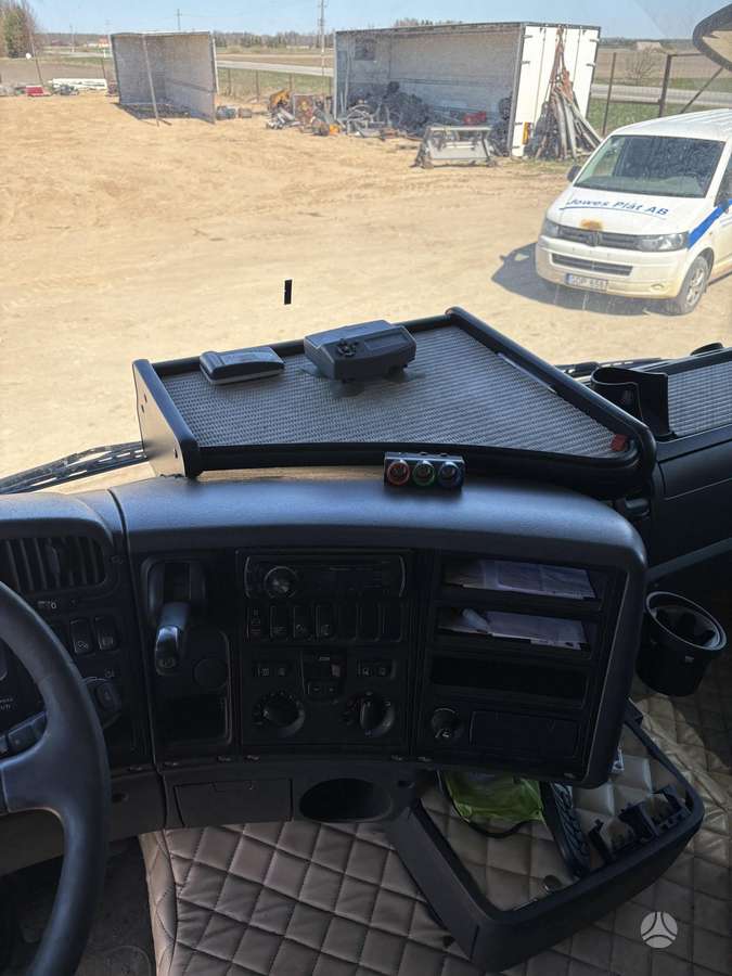 Scania R400, double sleeper