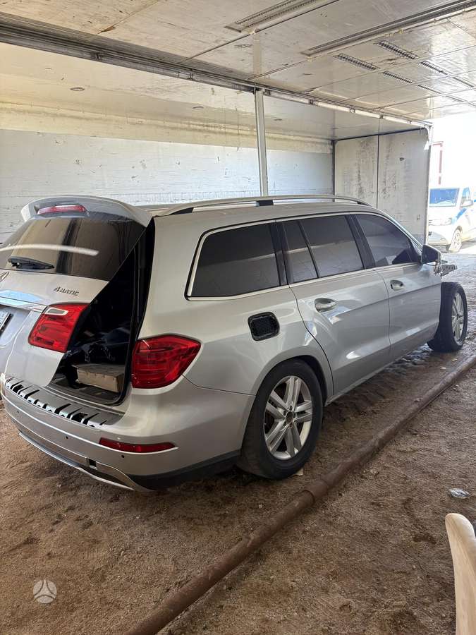 Mercedes-Benz GL450 Gl 550 v8 4 7