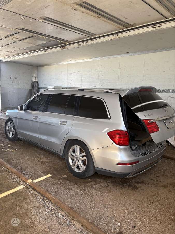 Mercedes-Benz GL450 Gl 550 v8 4 7