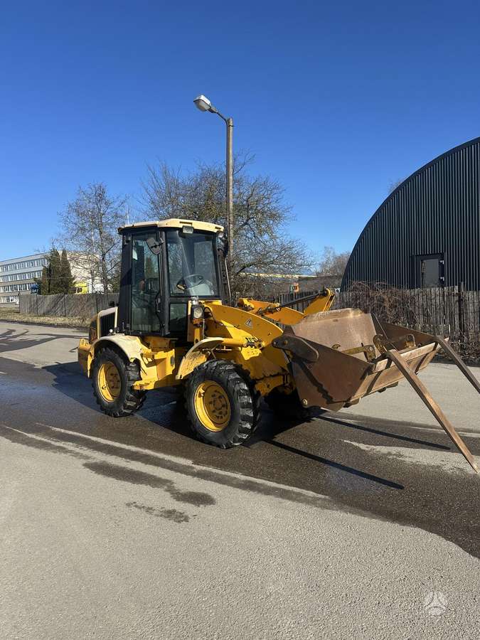 JCB 407, фронтальные погрузчики