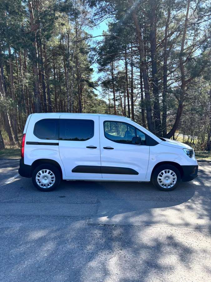 Opel Combo, 1.5 l., Минивэн