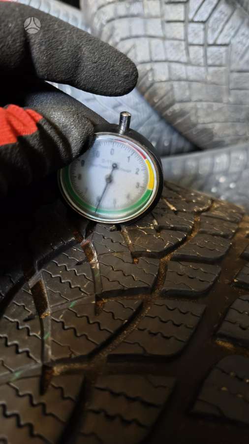 Goodyear Ultra grip performance, winter 225/55 R16