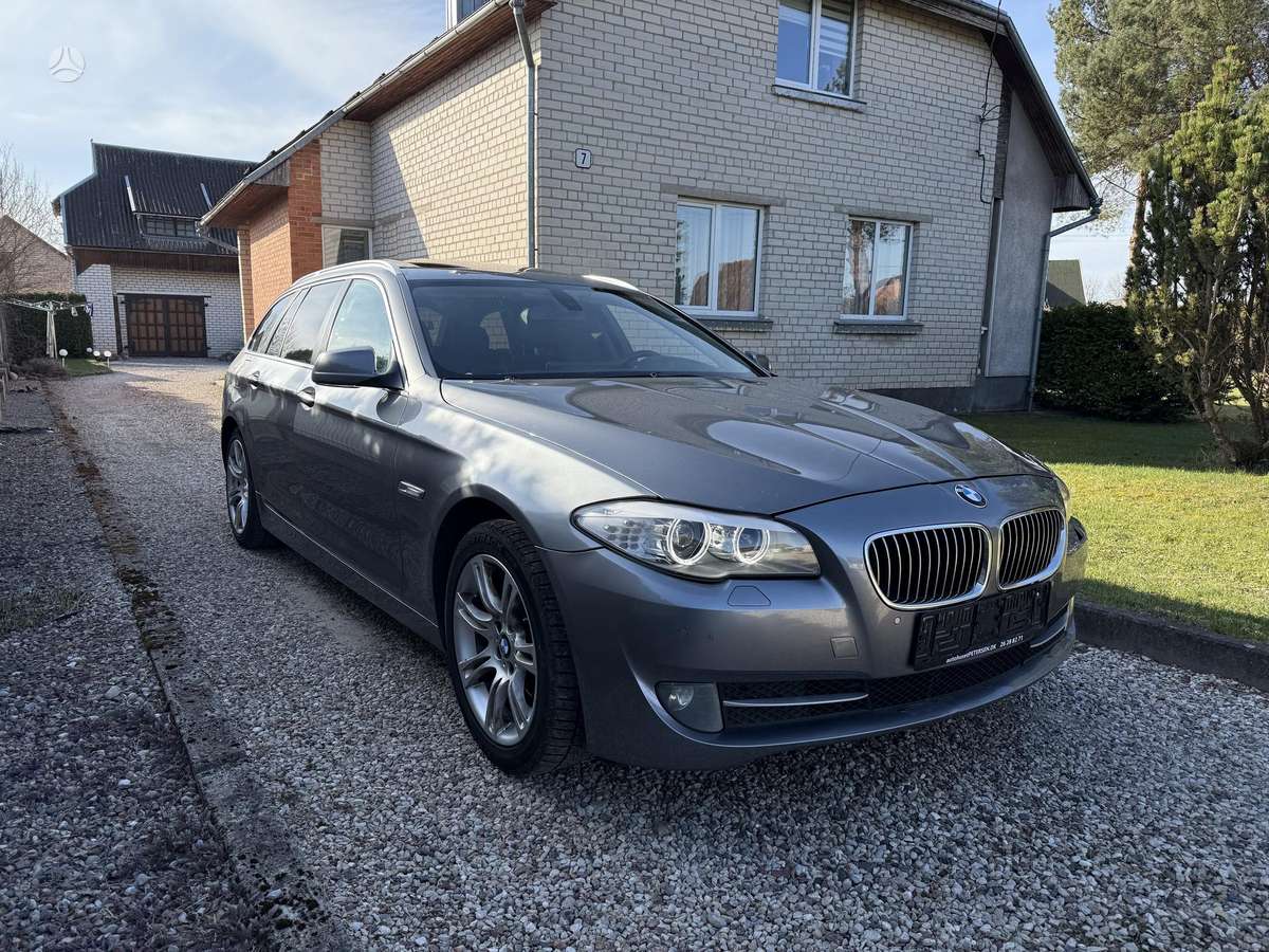BMW 520, 2010