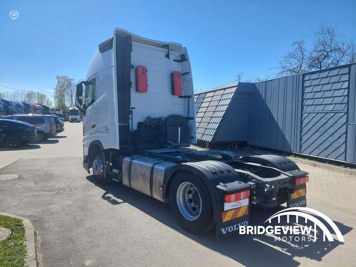 Volvo FH460, double sleeper