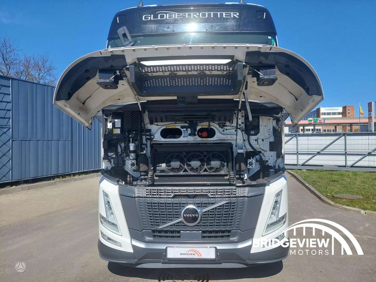 Volvo FH460, double sleeper