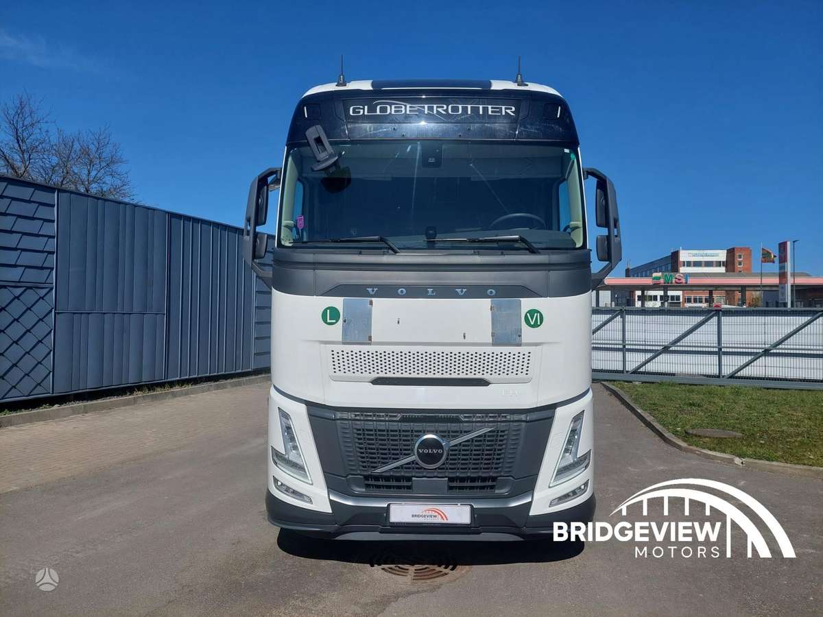 Volvo FH460, double sleeper