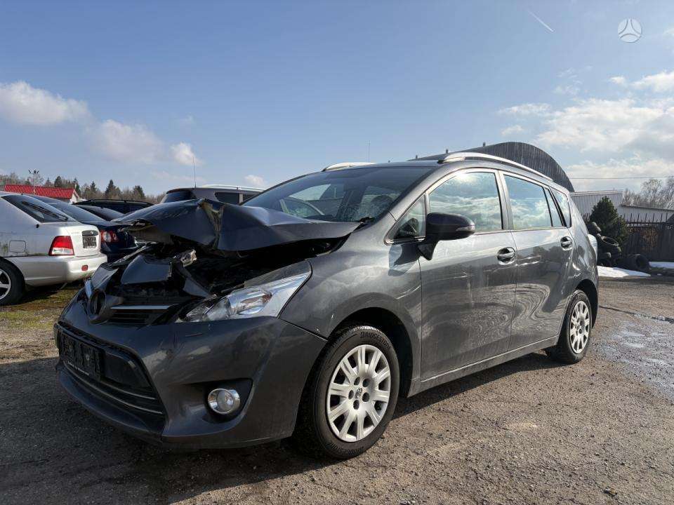 Toyota Verso, 2013