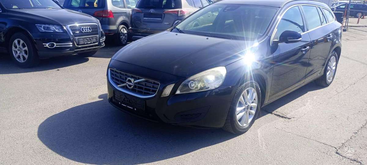 Volvo V60, 2011