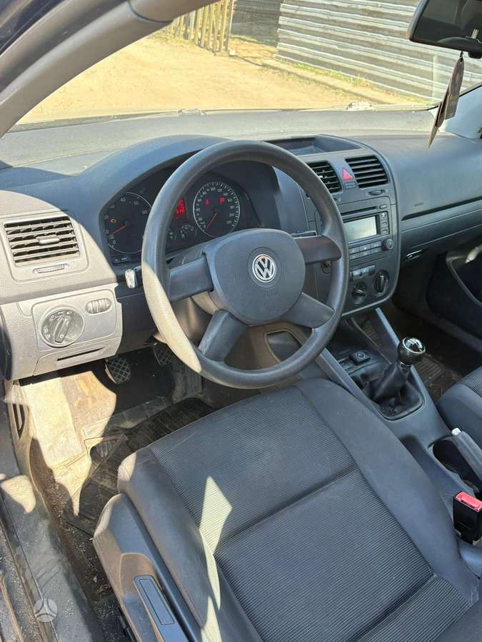 Volkswagen Golf rezerves daļās