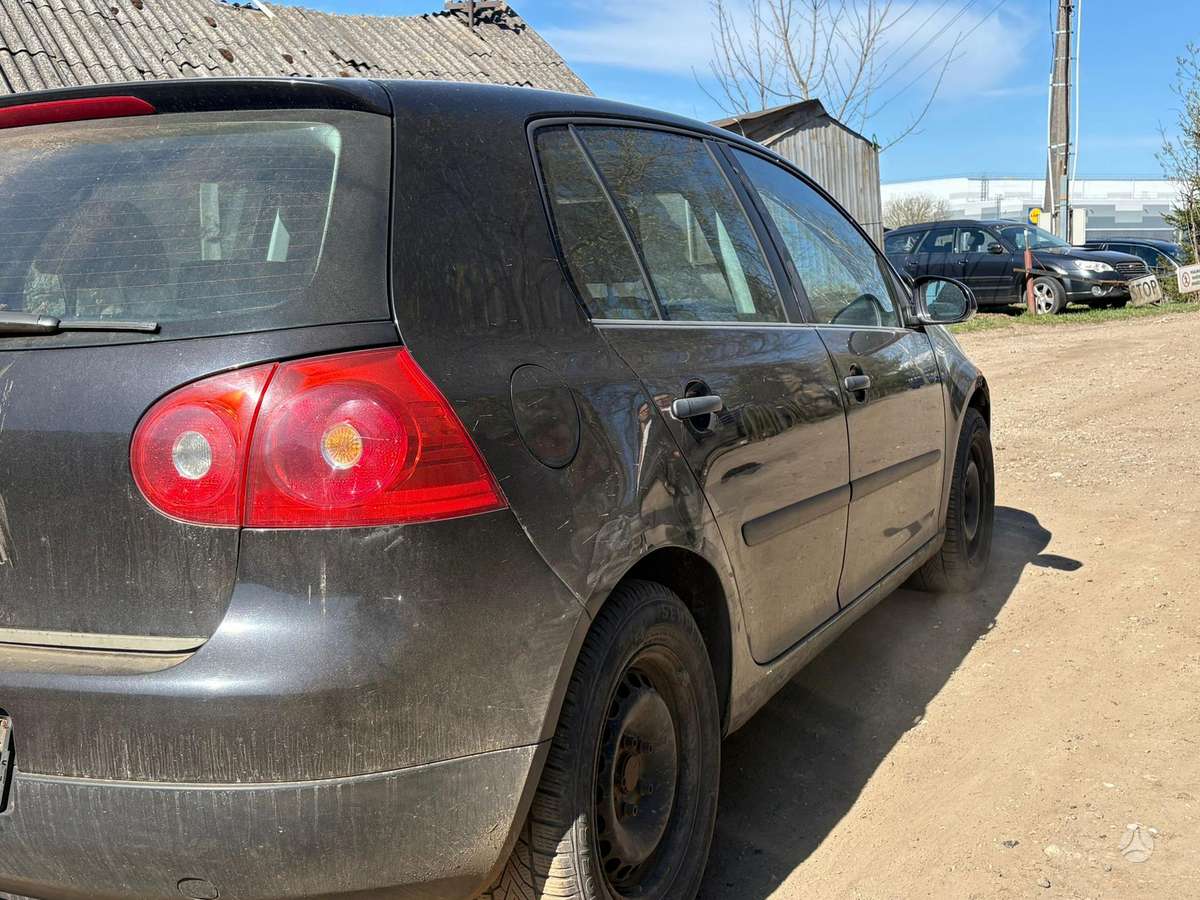 Volkswagen Golf for parts