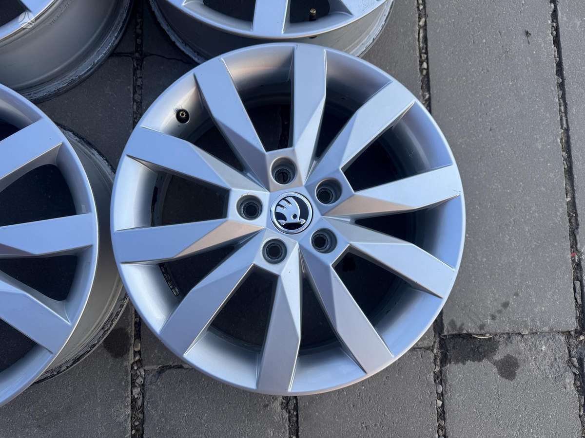 Skoda OCTAVIA, light alloy, R17