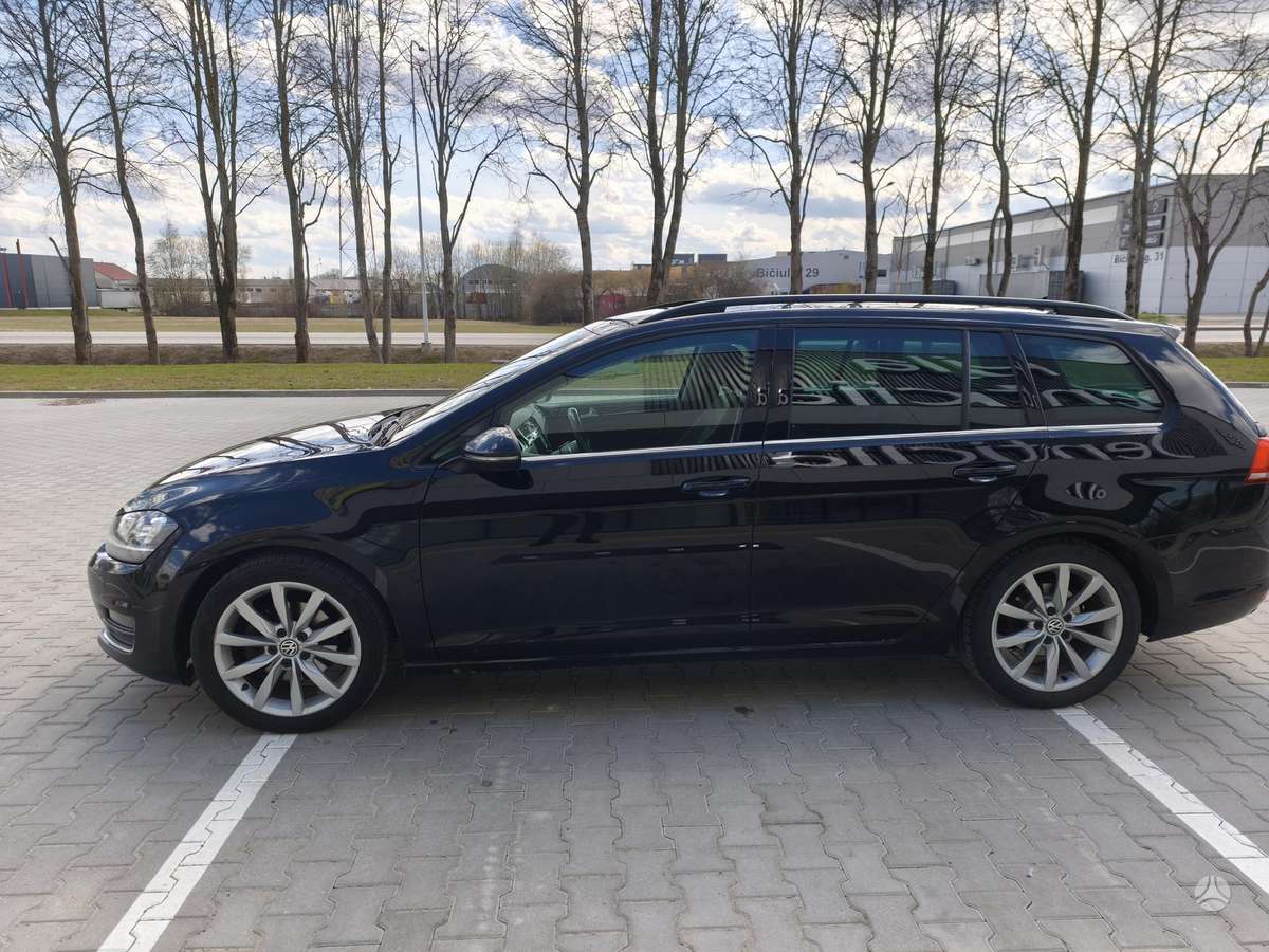Volkswagen Golf - 8