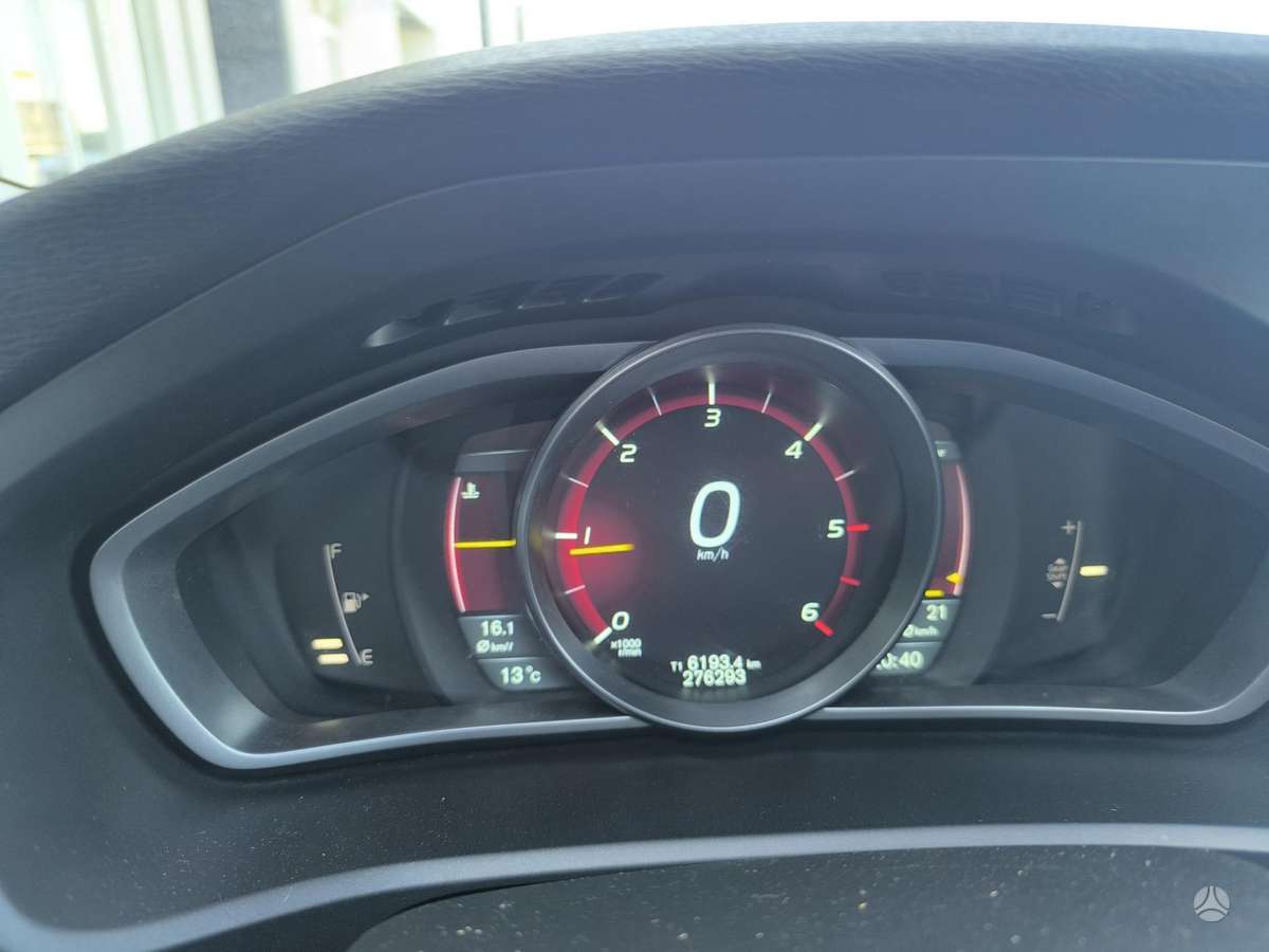 Volvo V40, 1.6 l., Хэтчбек