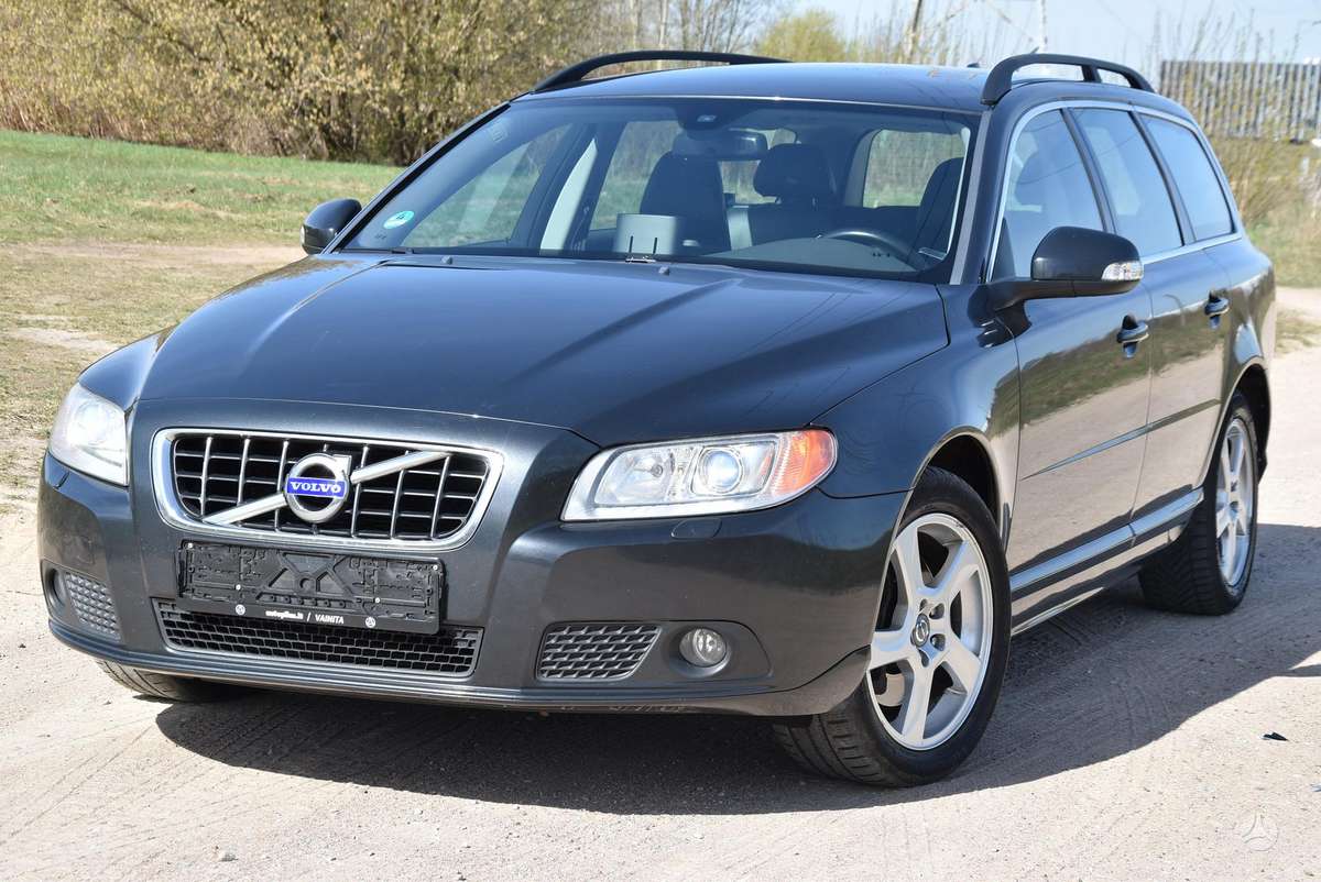Volvo V70, 2011
