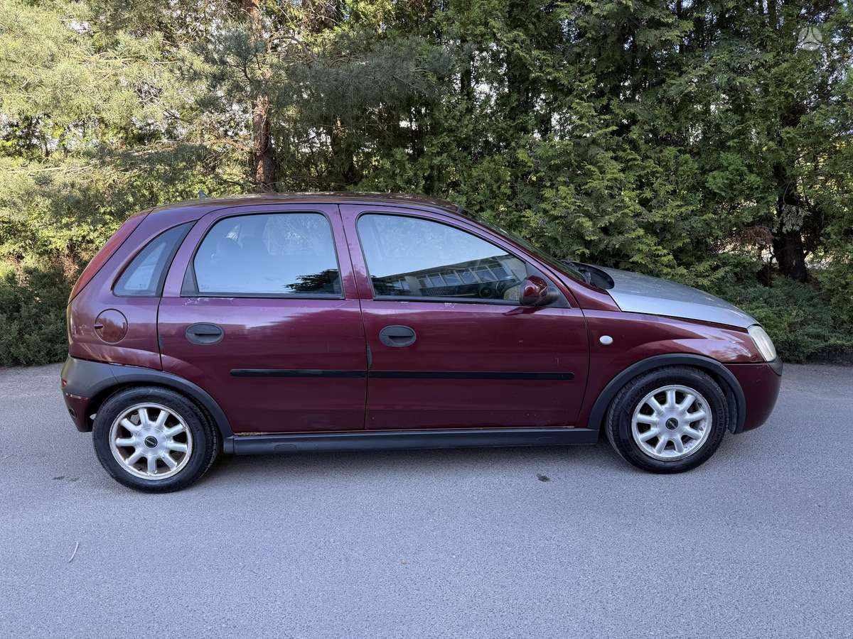 Opel Corsa, 1.2 l., Хэтчбек