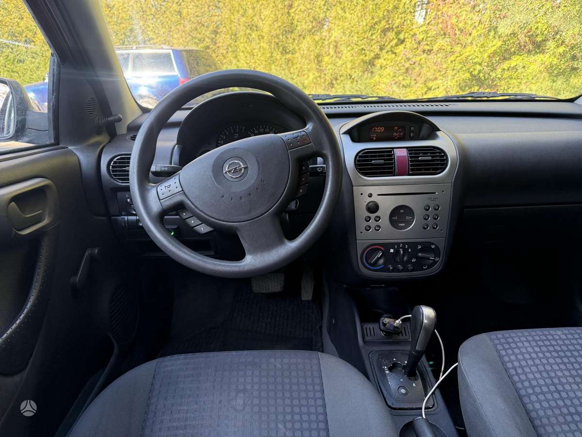 Opel Corsa, 1.2 l., hatchback