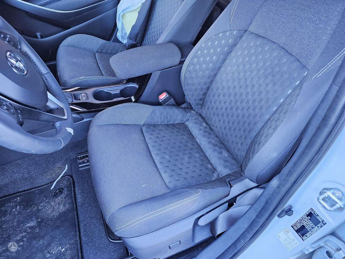 Toyota Corolla - 8