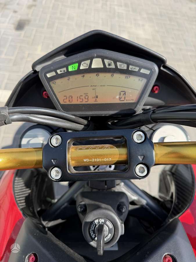 Ducati Hypermotard 803cc, supermoto