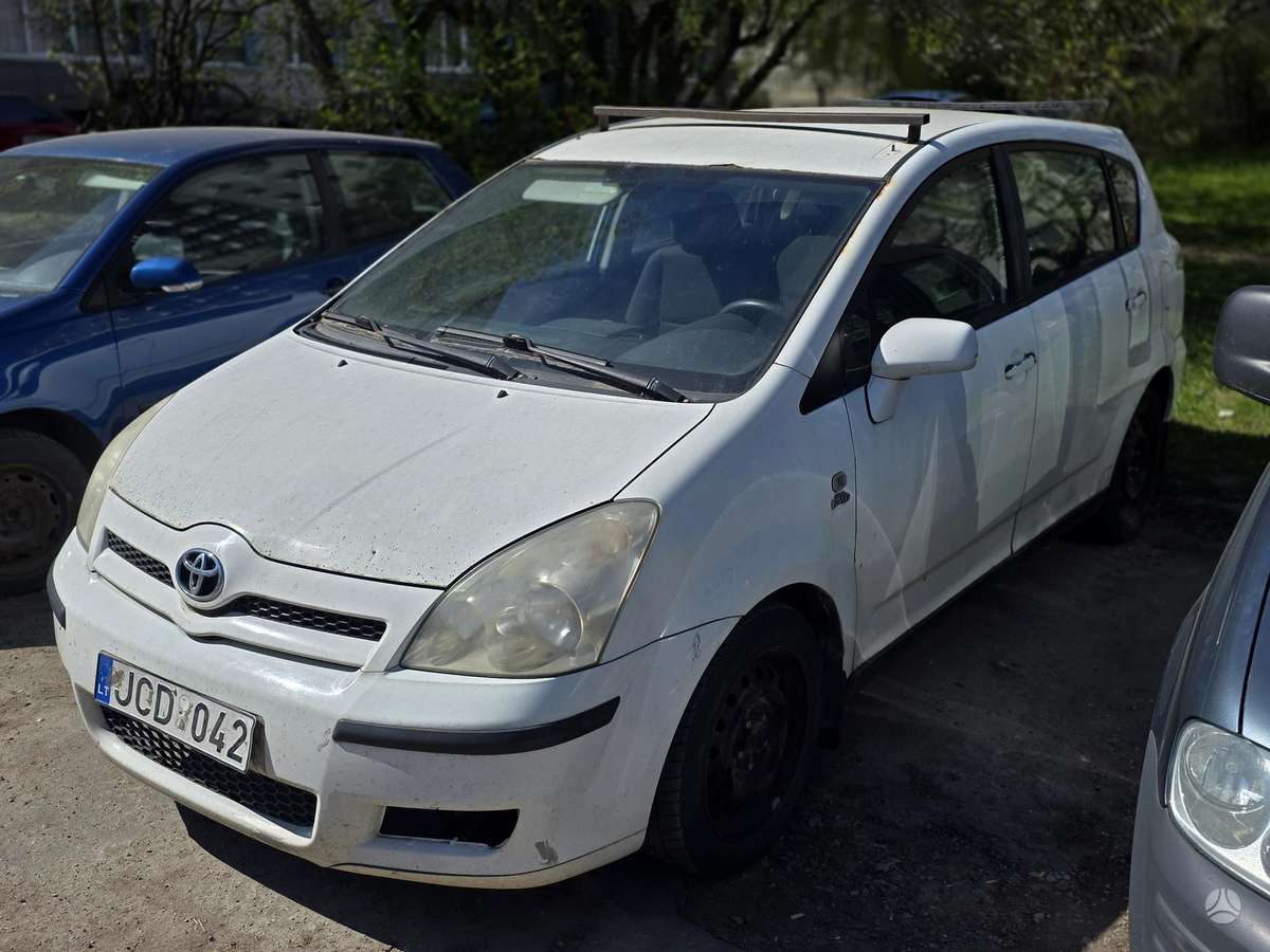 Toyota Corolla, 2004