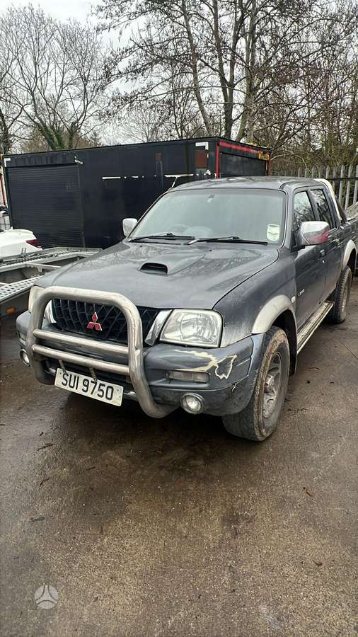 Mitsubishi L200, 2004