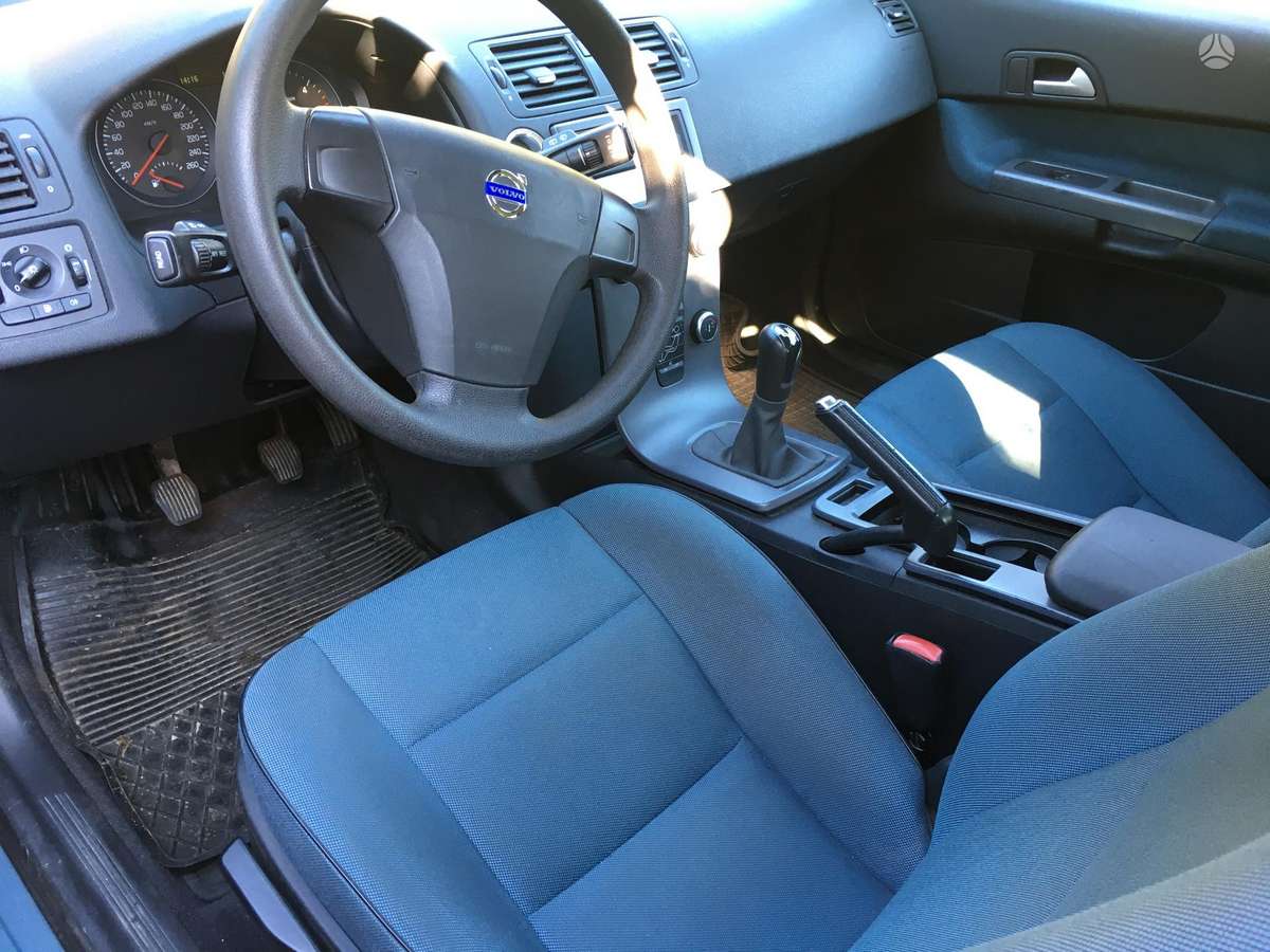 Volvo C30, 1.6 l., coupe