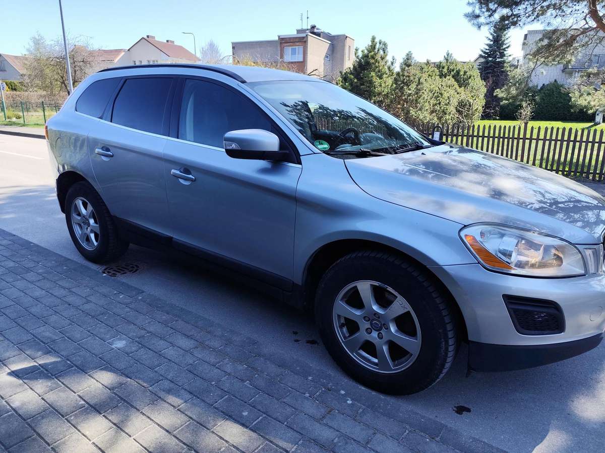 Volvo XC60, 2012