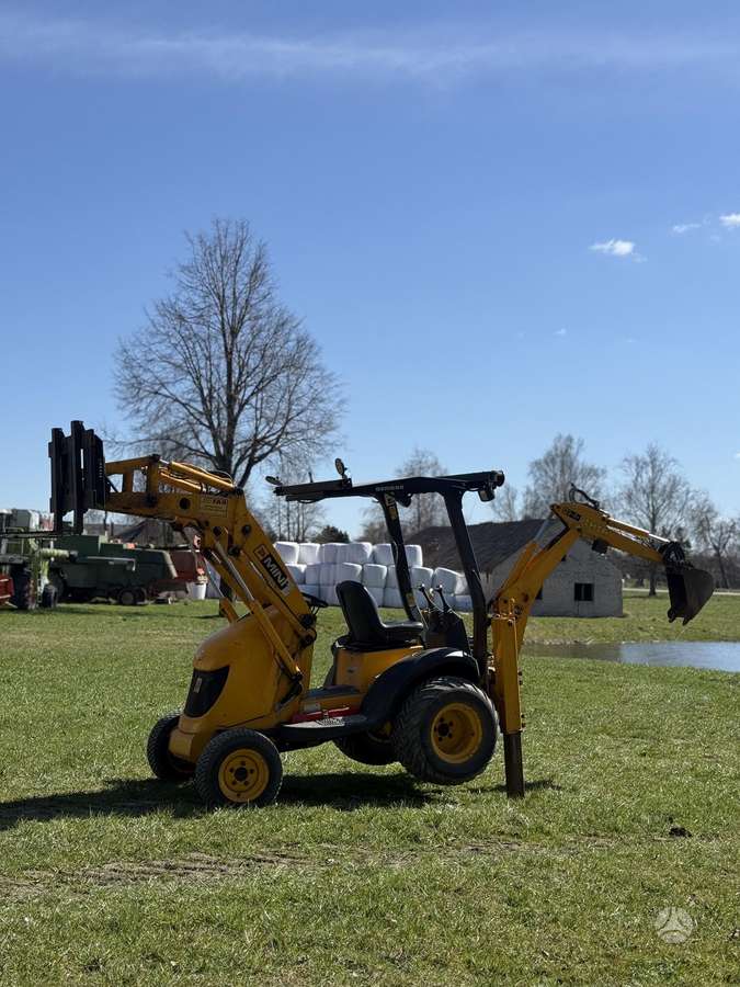 JCB Mini 4X4, mini krautuvai