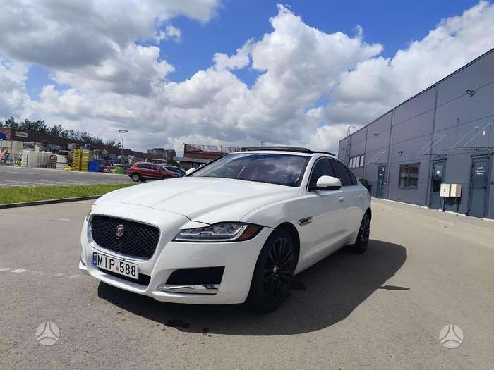 Jaguar XF, 2.0 l., Седан