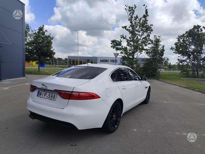 Jaguar XF, 2.0 l., Седан