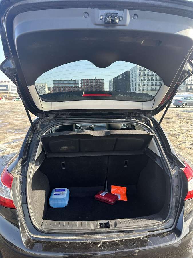 Nissan Pulsar, 1.2 l., hatchback