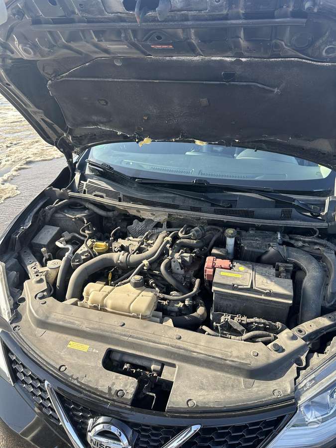 Nissan Pulsar, 1.2 l., hatchback