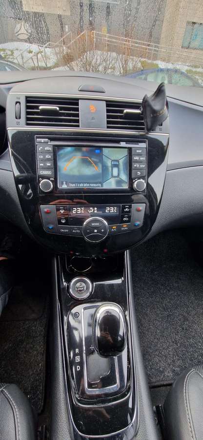 Nissan Pulsar, 1.2 l., hatchback