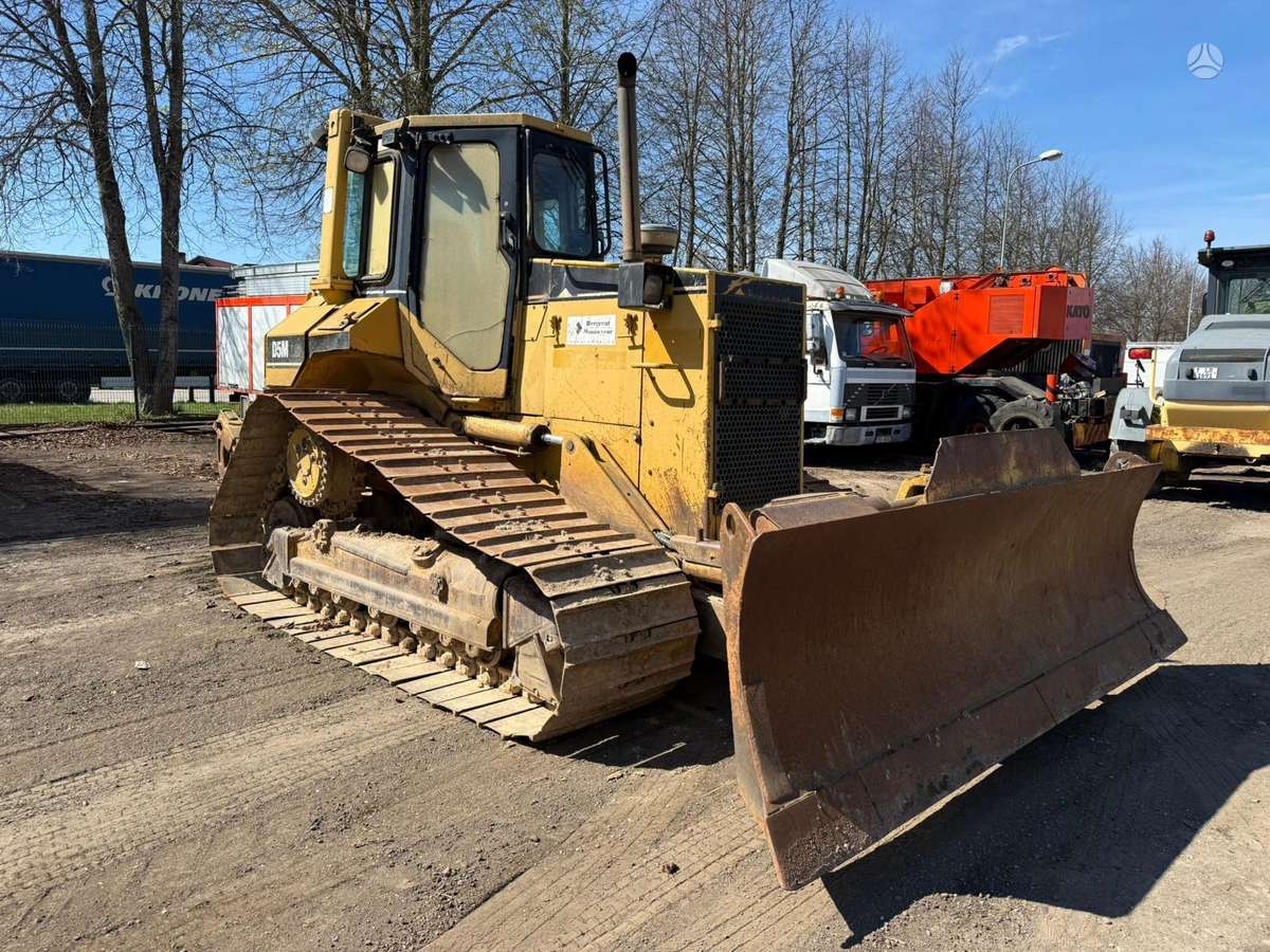 Caterpillar D5M LGP, бульдозеры