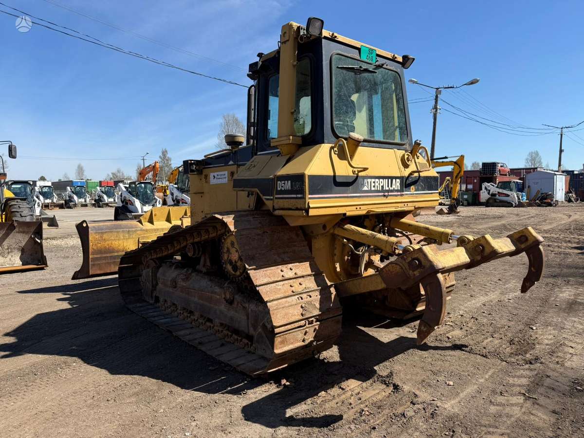 Caterpillar D5M LGP, бульдозеры