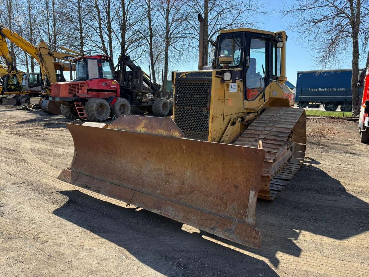 Caterpillar D5M LGP, бульдозеры