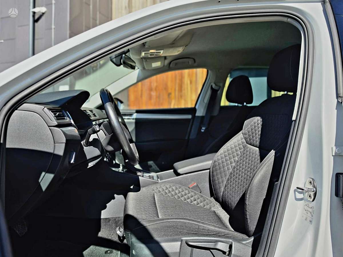 Skoda Superb, 2.0 l., hatchback