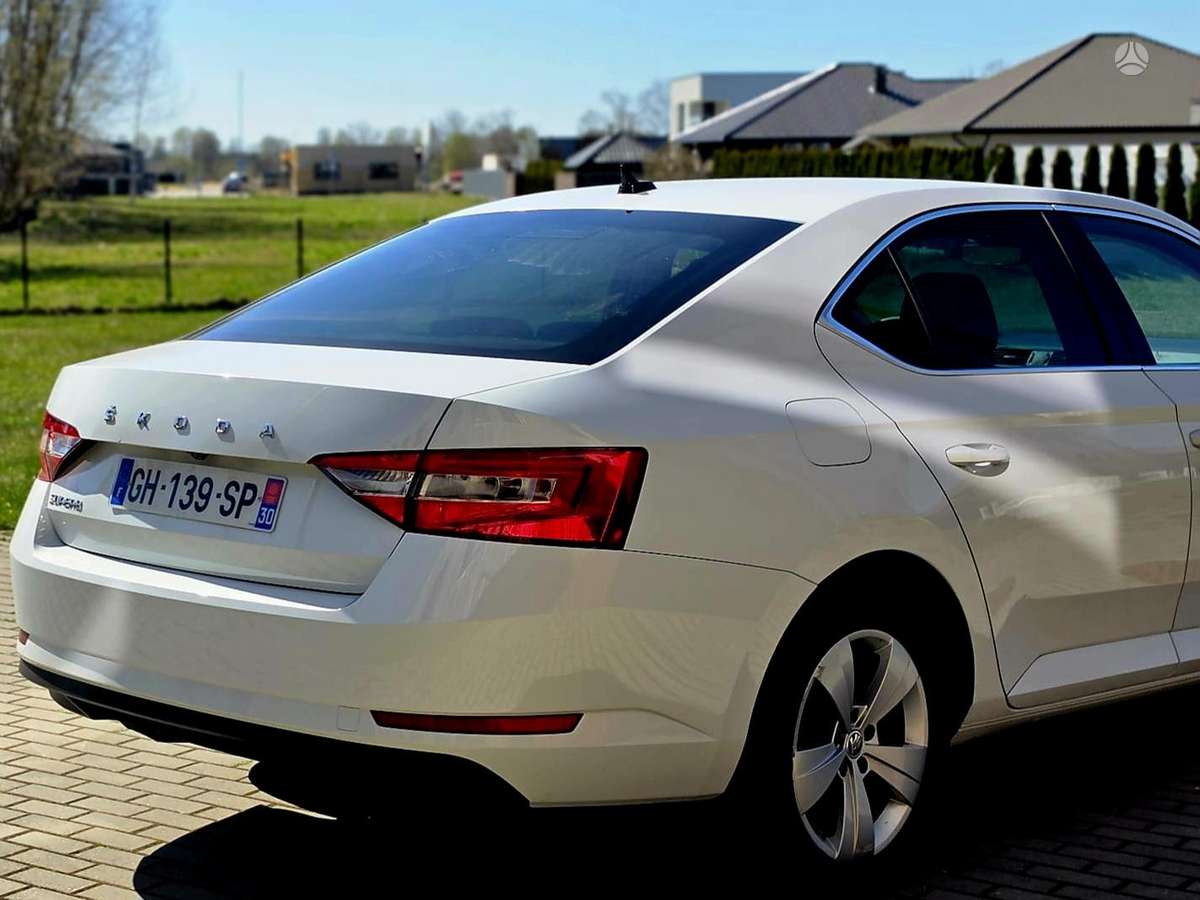 Skoda Superb, 2.0 l., hatchback