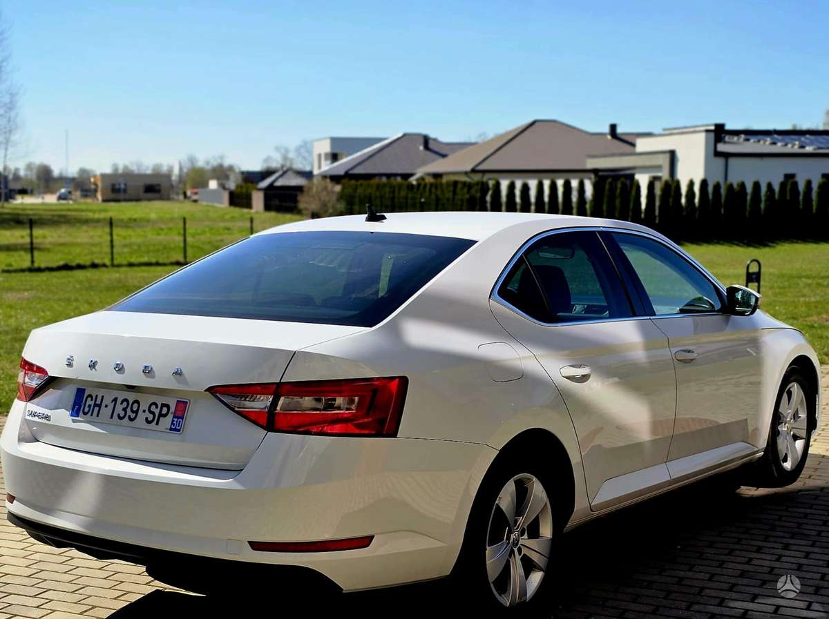 Skoda Superb, 2.0 l., hatchback