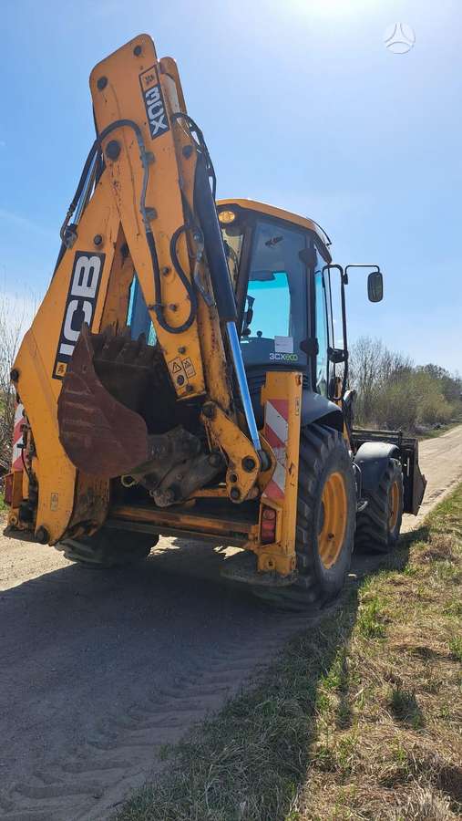 JCB 3CX, excavator loader